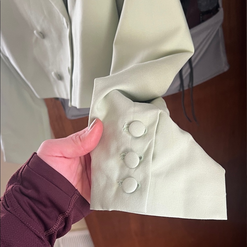 Cropped Blazer - Picture 6 of 7